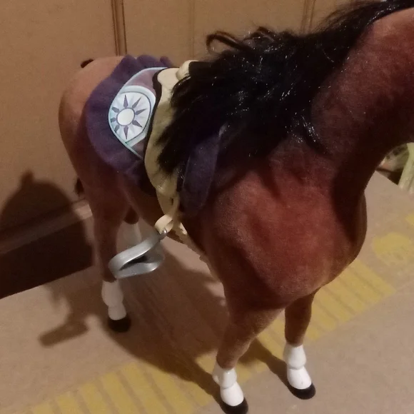 Felt huge tall horse collectible toy without The  saddle - Picture 8 of 8